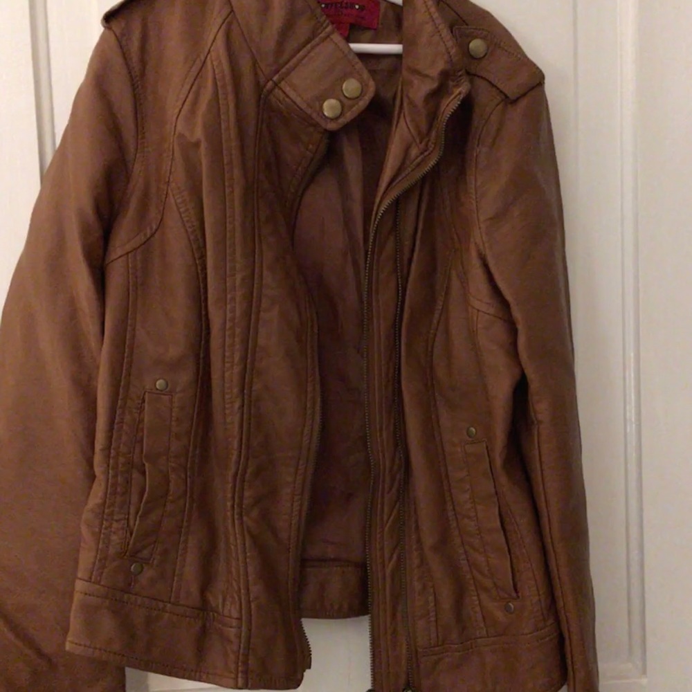 brown leather jacket with double zipper